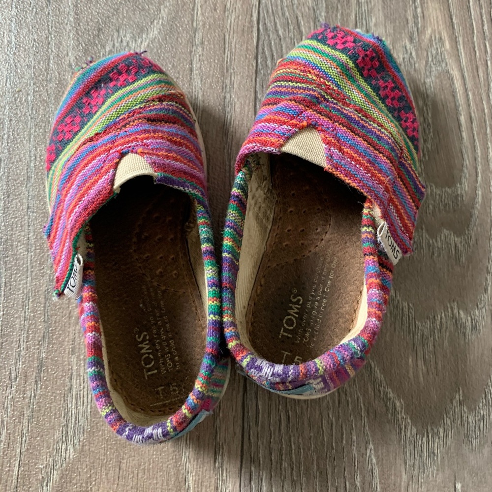 Toddler toms